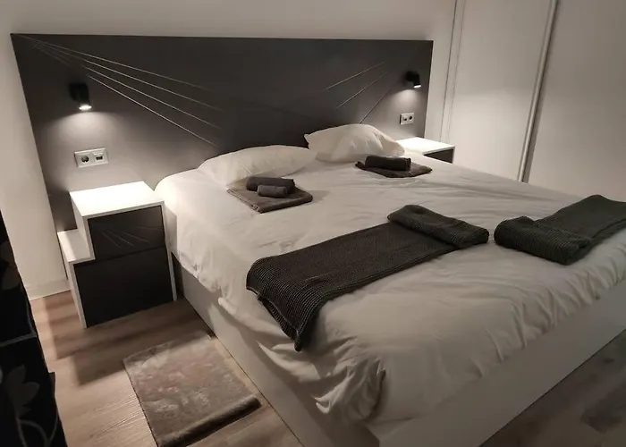 Santo Antonio Guest פונשל